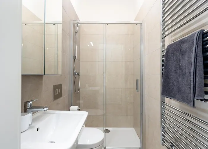 Bright Aparment Close To Wenceslas Square With Parking Appartement *