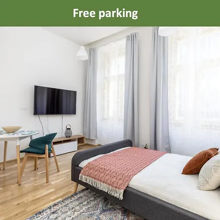 شقة Bright Aparment Close To Wenceslas Square With Parking